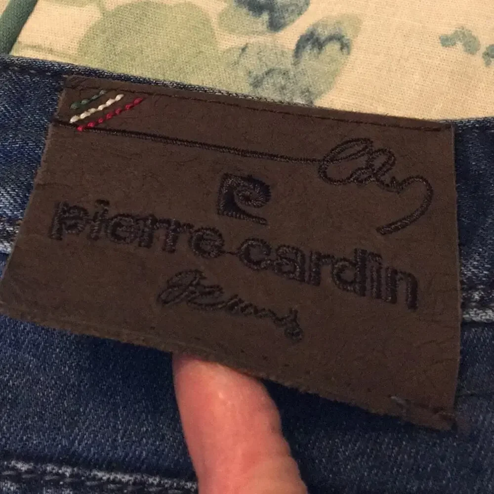 Pierre Cardin Jeans Classic Denim Slim Tapered 32x34 Button Fly 5 Pocket Design